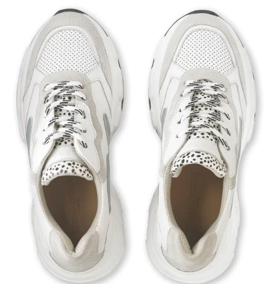 Russell and Bromley: Stile britannico e qualità senza compromessi